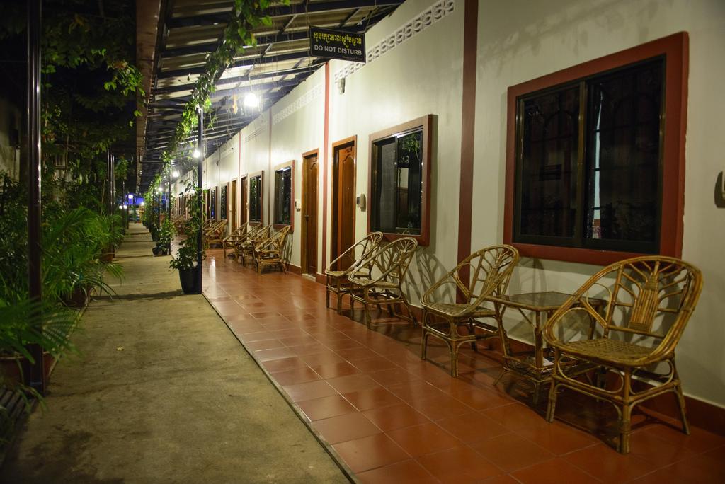 Zana Beach Guesthouse Sihanoukville Extérieur photo