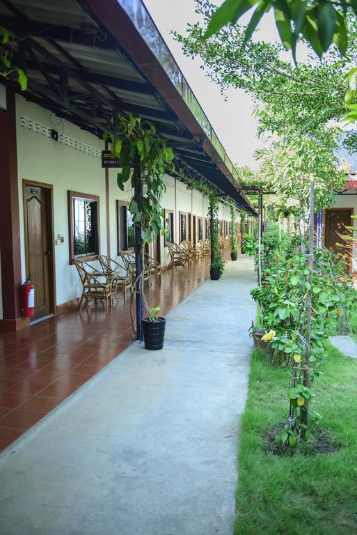 Zana Beach Guesthouse Sihanoukville Extérieur photo