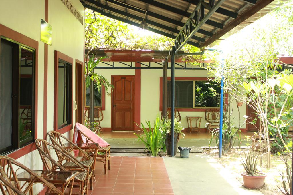Zana Beach Guesthouse Sihanoukville Extérieur photo