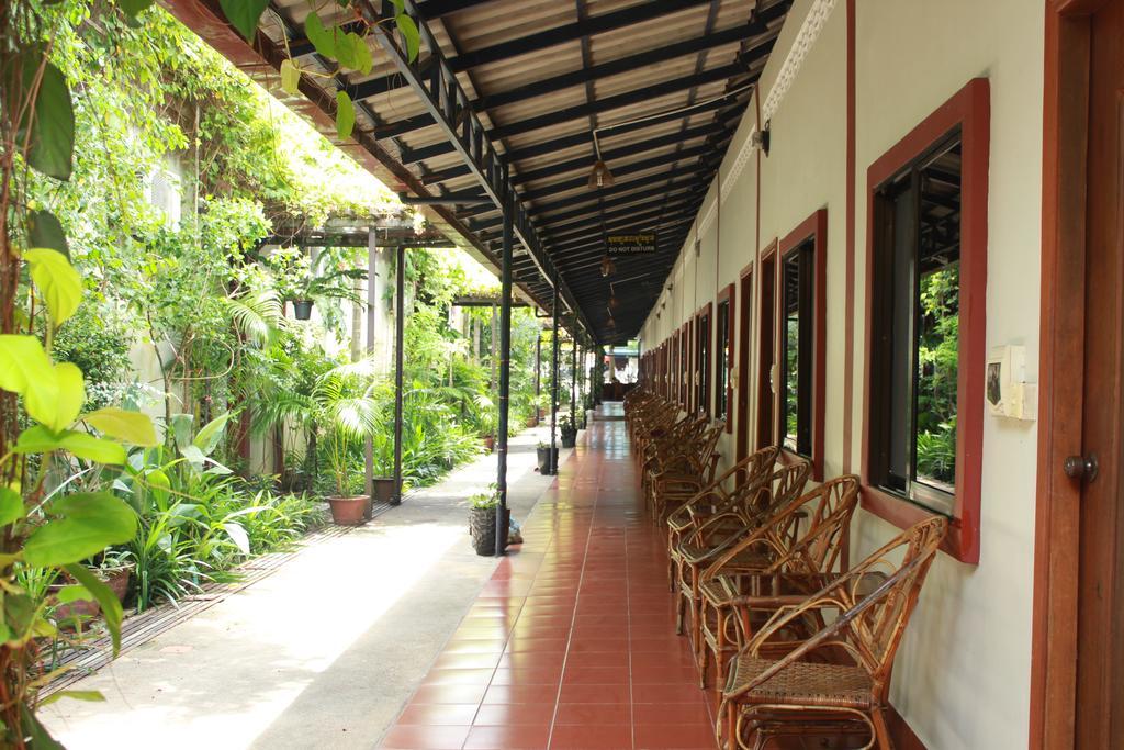 Zana Beach Guesthouse Sihanoukville Extérieur photo